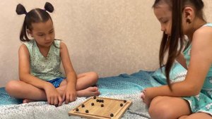 Бой шарами и паук Вася