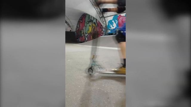 Отдых от Brawl stars. LeGendary Kryu поднимает самокат. смотреть онлайн