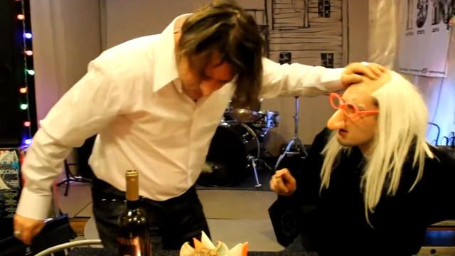 ЛОСЬ & ЛОСОСЬ - ОТКУДА У КУПИДОНЧИКА РУКИ РАСТУТ ИЛИ ЛЮБВИ ВСЕ ВОЗРАСТЫ ПОКОРНЫ смотреть онлайн