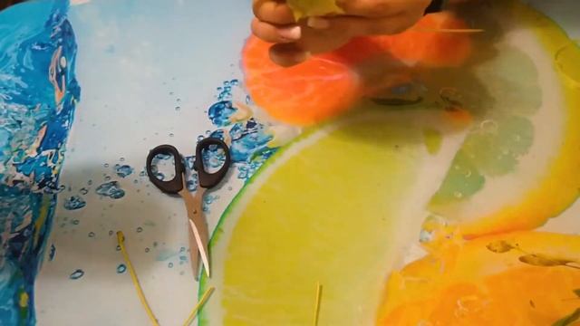 САМАЯ ЛЕГКАЯ И ДЕШЕВАЯ ОСЕННЯЯ ПОДЕЛКА В ДЕТСКИЙ САД и ШКОЛУ DIY БУКЕТ ИЗ ЛИСТЬЕВ смотреть онлайн