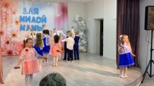 Ансамбль СТРЕКОЗА зореньки краше 7-8 лет