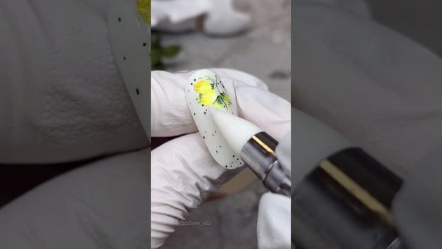 Летний дизайн с фруктами