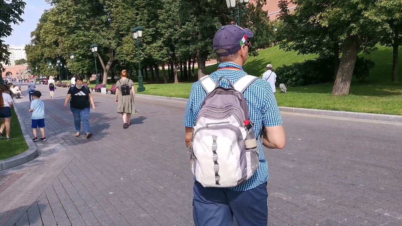 Прогулка по Москве смотреть онлайн