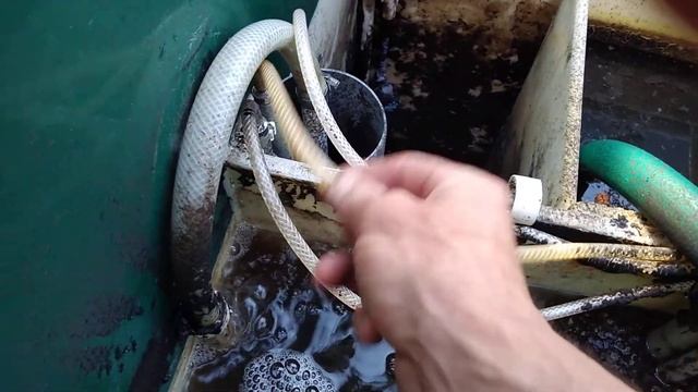 Подключение шлангов к мамут насосу в септике Юнилос Астра смотреть онлайн