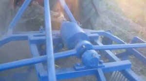 Картофелекопалка 1 однорядная, вибрационная, тракторная грохотная самодельная