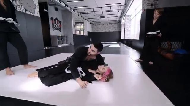 Семейная тренировка джиу-джитсу
