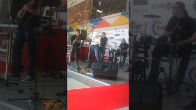 Группа 'Ночная зона' Выступает на дне города !!! смотреть онлайн