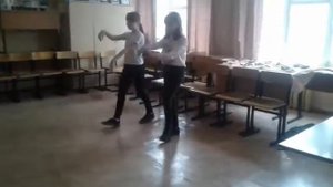 Танец по песню копы так не любят нас.