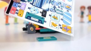 Andrea has a popstar MANSION! All the LEGO Friends girls are BACK Andrea's Modern Mansion build pt