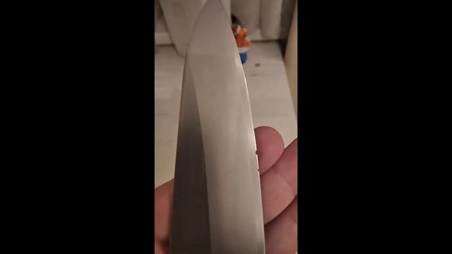 Сколы на режущей кромке нож Samura