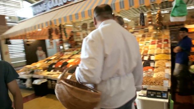 Как приготовить кабачки в кляре – рецепт от шеф-повара Игоря Артамонова (0+) смотреть онлайн