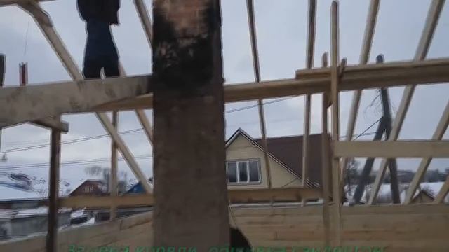 Строим второй этаж из бруса под крышу. Часть 2. Дом после пожара. смотреть онлайн