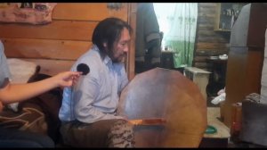 Шаман Александр Габышев провел Алгыс. Рассказал про бубен.