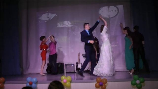 Выпускной вальс 1 школа 11 класс 2016 смотреть онлайн