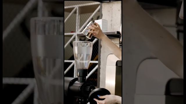 Какая у вас дома кофемашина? #кофе #бариста смотреть онлайн