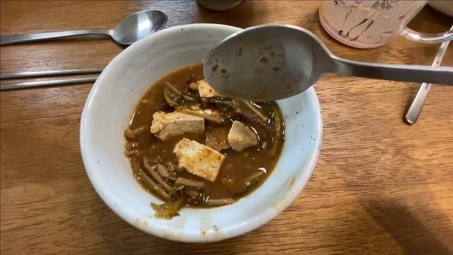 К-жизнь: В гостях у Азата/Едим вкусный Кальбитан не острый корейский суп/KOREA VLOG