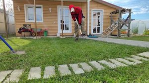 Аэрация газона весной подручными средствами. Мастерим обувь для аэрации газона