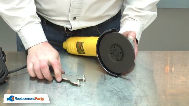 DeWALT Grinder Repair - Replacing the Inner Flange (DeWALT Part # 397616-00) смотреть онлайн