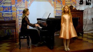 "АХ, ГЛАЗА У СИНЕГЛАЗКИ"