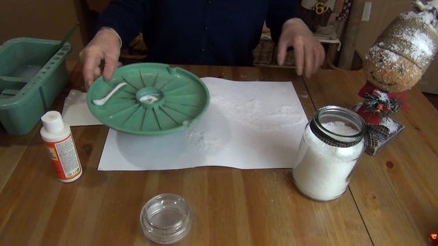 Как закрепить искусственный снег на поверхности