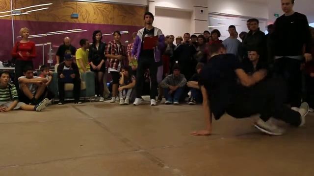 Восточный стиль (брейк данс).mpg смотреть онлайн