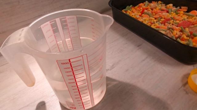 Рис с овощами и курицей в духовке смотреть онлайн