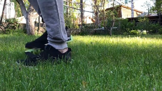 Зачем нужны АЭРАТОРНЫЕ САНДАЛИ для газона? смотреть онлайн