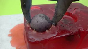 EXPERIMENT Glowing 1000 degree METAL BALL vs JELLY