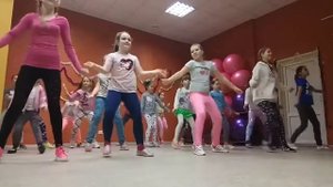 Забавный детский танец