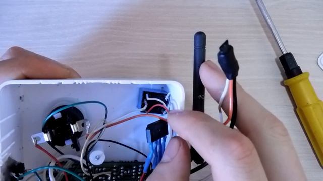 Что внутри кнопки "Идёт эфир" смотреть онлайн