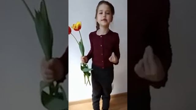 Лилу читает стих "Чулочки" стих до слез к 75 летию Победы смотреть онлайн