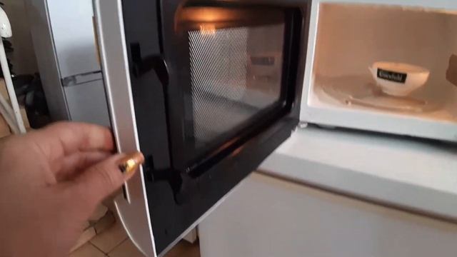 Обзор  Микроволновка "Hotpoint Ariston"  успей купить по выгодной цене всего 3500р смотреть онлайн