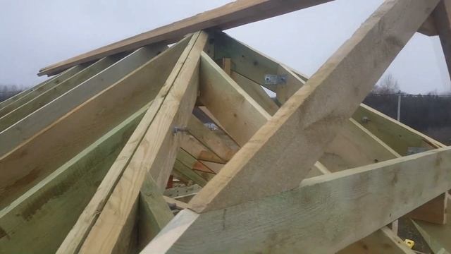 Слуховое окно на вальмовой крыше. Лобовая доска смотреть онлайн