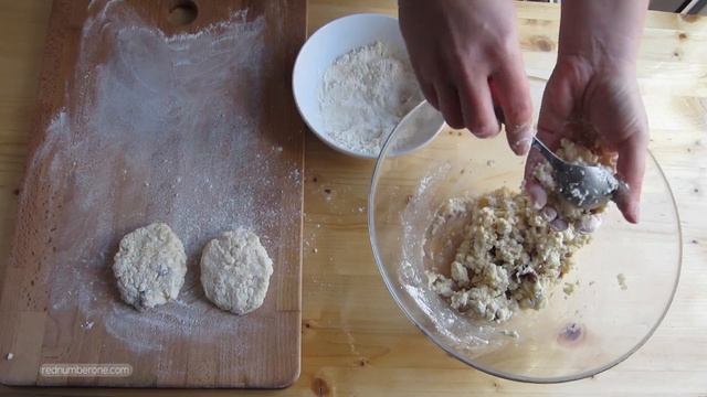 Syrniki Recipe - Russian Cottage Cheese Pancakes смотреть онлайн