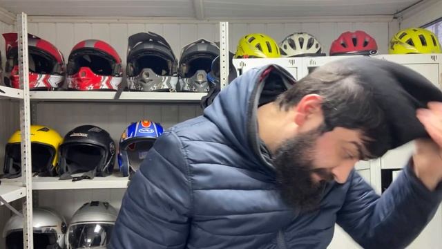 Редкие животные зубры. Которые в красной книге. Катание на снегоходе. смотреть онлайн