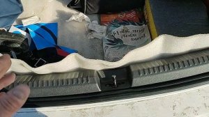 VW Поло седан. Протекает вода в багажник через уплотнитель.