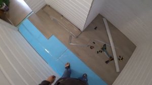 Ламинат на пол в ванной и туалете. (Укладка).
