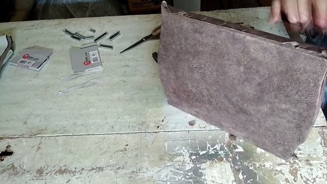 Перетяжка стула времен СССР. / Padding of a chair of times of the USSR.