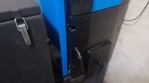 Твердотопливный котел Buderus. Запуск, горел неделю на одной закладке,стоимость оборудования