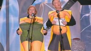 Валентина Коркина и Виктор Остроухов - Пляж