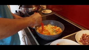Фасоль с куриными сердечками в афганском казане