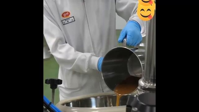 Как делают роллтон, лапшу быстрого приготовления. Производство лапшы.