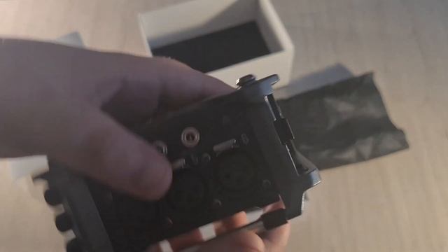Распаковка аудиорекордера Zoom F6 | Unpacking Zoom iQ7 смотреть онлайн