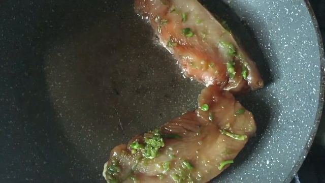 НОВОГОДНИЙ САЛАТ с индейкой. Идеальная замена оливье! Бюджетно к новогоднему праздничному столу смотреть онлайн