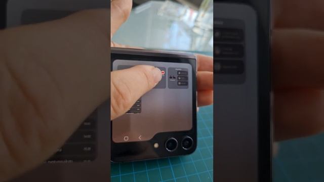 Samsung galaxy Z Flip 5. Что может внешний экран. Заставка, камера, YouTube, звонки и другое....