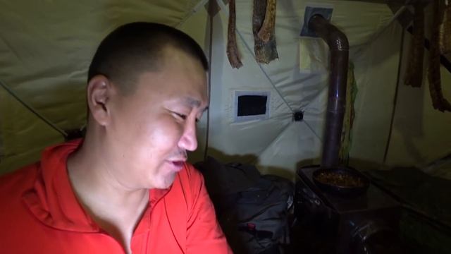 КРАЙНИЙ ДЕНЬ НА СЕВЕРЕ РАДУЕТ СВОИМИ УЛОВАМИ!!! смотреть онлайн