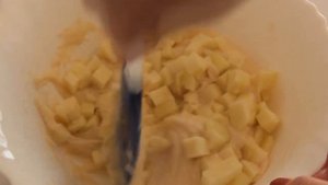 ПОСТНАЯ ШАРЛОТКА БЕЗ ЯИЦ И МОЛОКА /ШАРЛОТКА С ЯБЛОКАМИ/