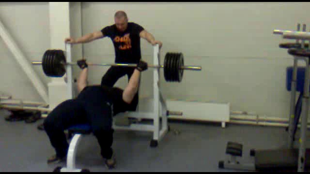 Жим лёжа 180кг.обратным хватом смотреть онлайн