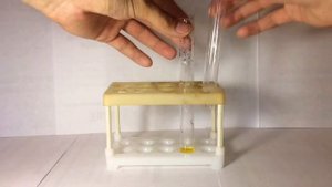 Реакция Йодида Калия, Перманганата Калия и Серной Кислоты. Выпадение Йода. Реакция KI, KMnO4 и H2SO