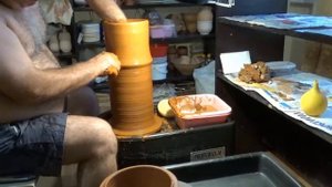 Как выкрутить/сделать бутылку на гончарном круге